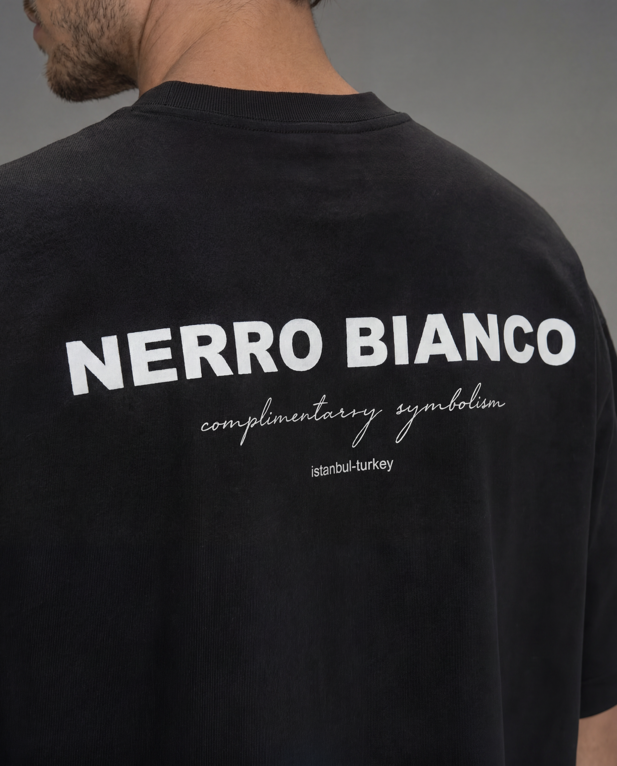 SIGNATURE 001 BOXY TEE