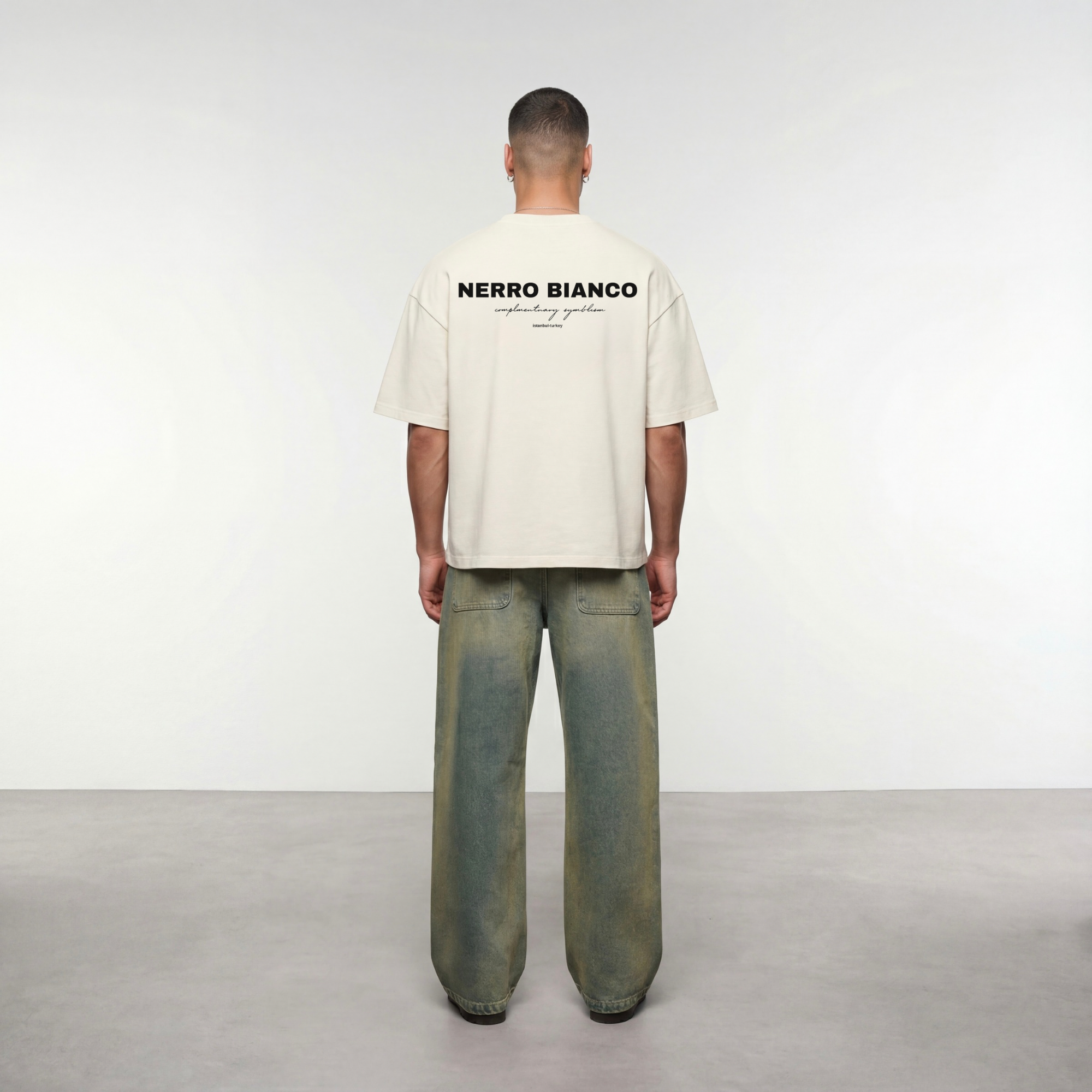 SIGNATURE 002 BOXY TEE